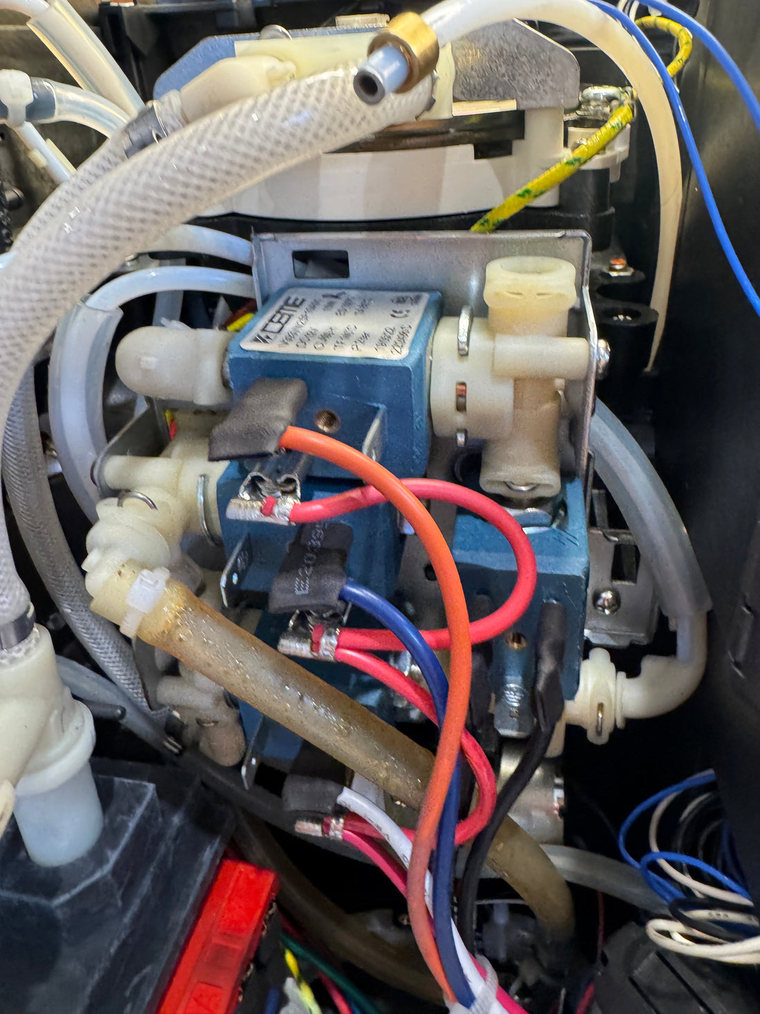 Sage Coffee Machine Solenoid Valve Faults: No Water, Low Pressure & Repairs