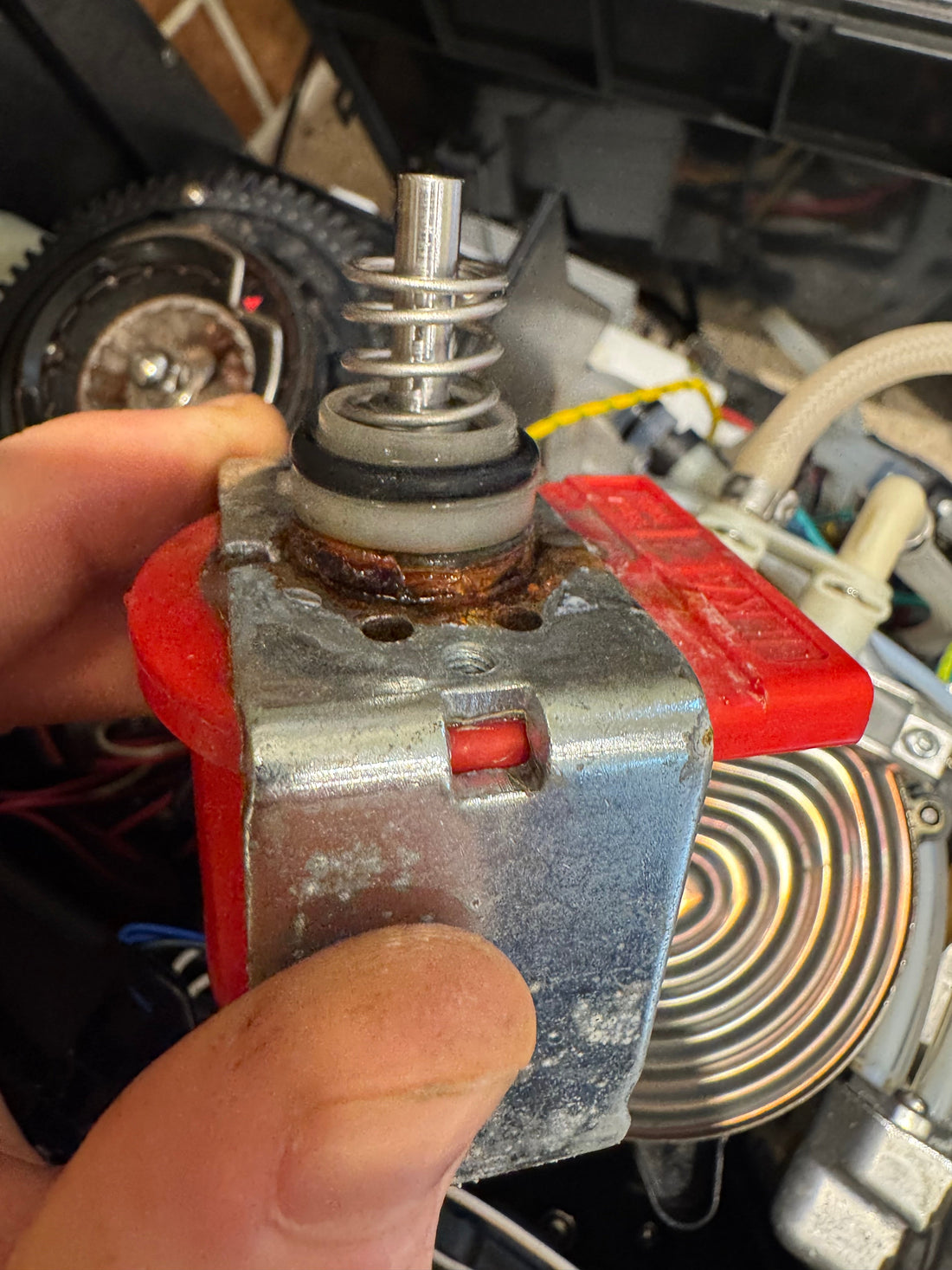 Sage Coffee Machine Pump Faults: Loud Noise, No Water & Low Pressure