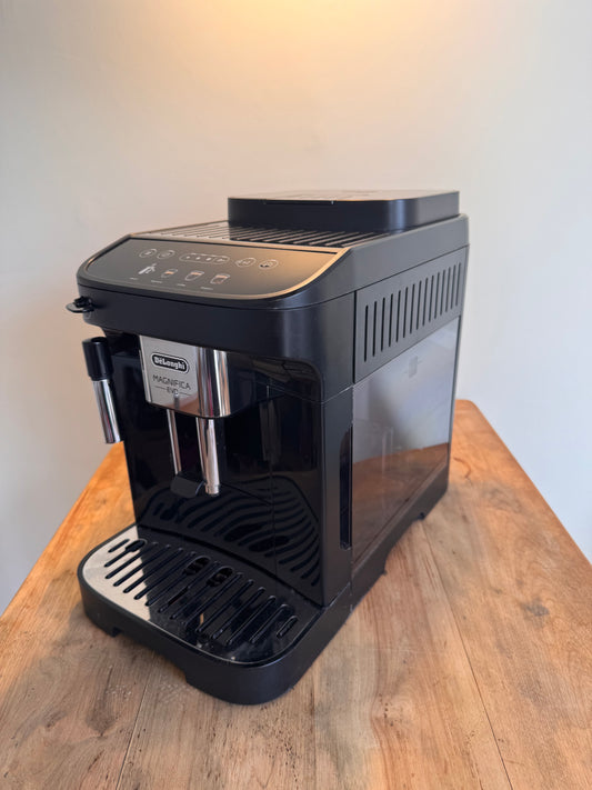 Refurbished DeLonghi Magnifica Evo Bean to Cup Coffee Machine – Automatic Espresso Maker